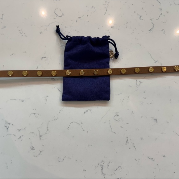 Tory Burch Wrap Around Brown Leather Bracelet.
Color: Brown - Picture 4 of 4